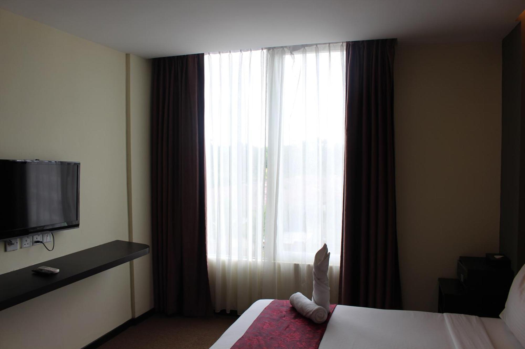 Paradise Spa Hotel Πορτ Ντίξον Εξωτερικό φωτογραφία